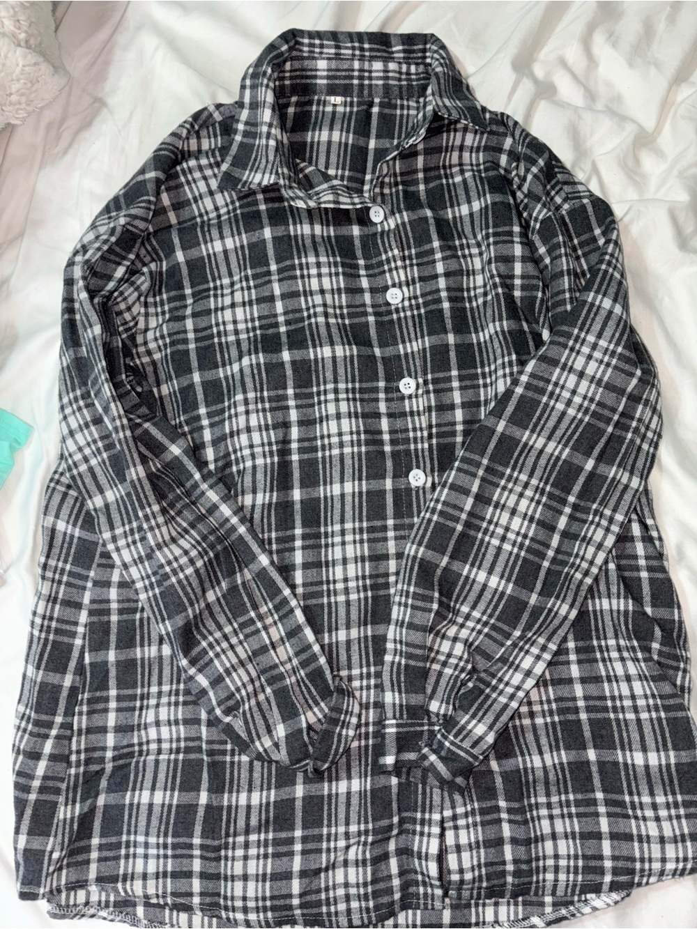 Women’s Oversized Dark Grey & White Flannel